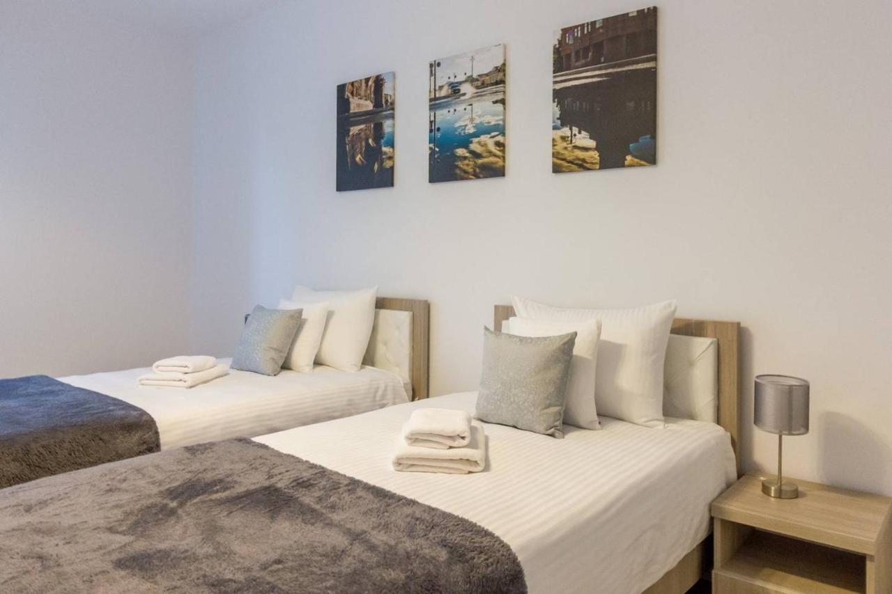 קלוז'-נאפוקה Spacious And Quiet 2 Bedroom Apartment מראה חיצוני תמונה